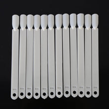 50 Pieces Natural / Transparent Nail Art False Tips Sticks Practice Display Fan Board Design Tools