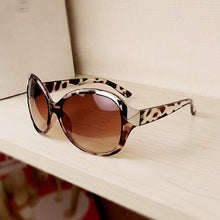 Women  Sunglasses  Metal Rivet Spectacles Overd Round Sun Glasses Eyeglasses 3 colors