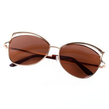 Women Metal Frame Sexy Cat Eye Sunglasses Coating Vintage Sun Glasses Oculos de grau Femininos UV400 LY6