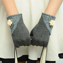 Women Warm Cotton Touch Screen Glove Bow Flower Lace Wrist Gloves Mittens